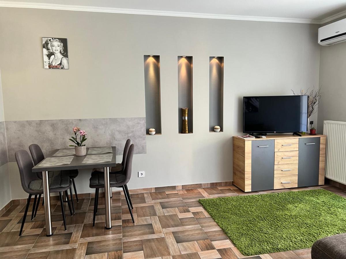 Dorina Wellness Apartment Siófok Exterior foto